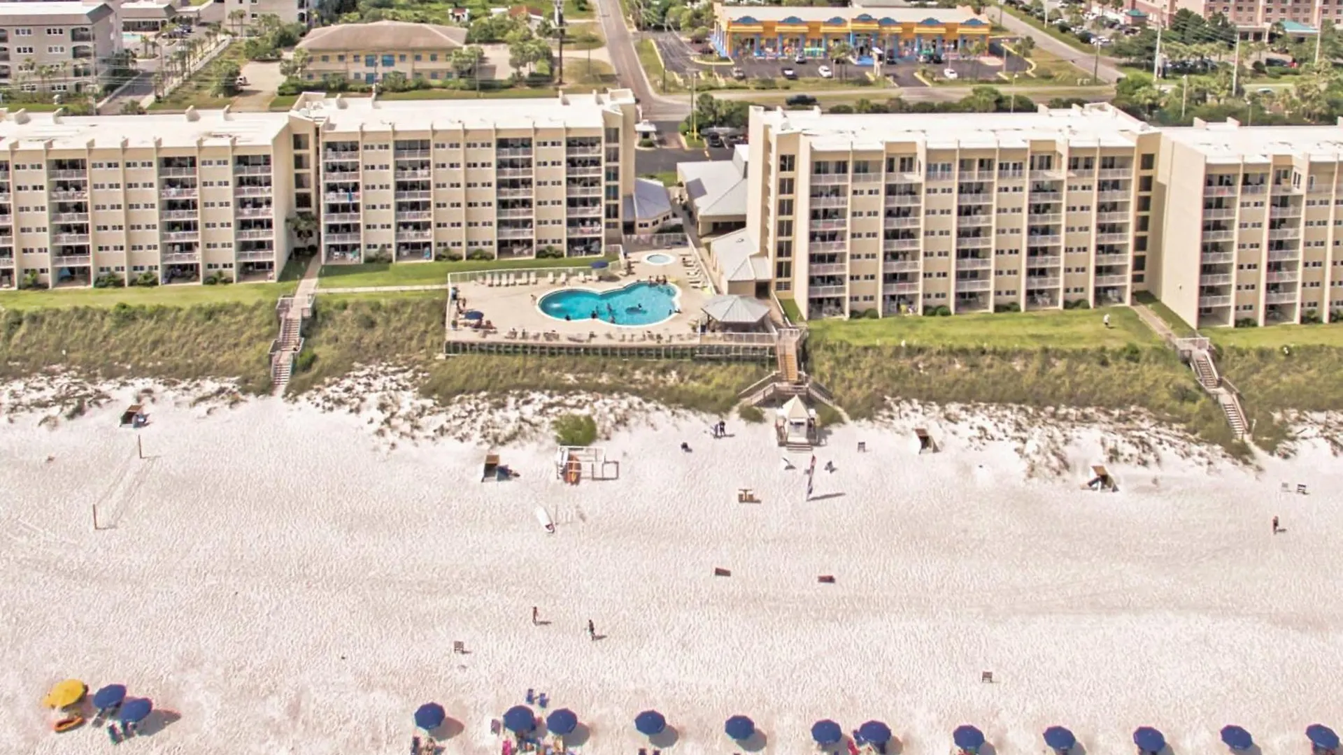 Beach House Condominiums C602 - Beachfront With Pool, Wifi, & Beach Service Destin