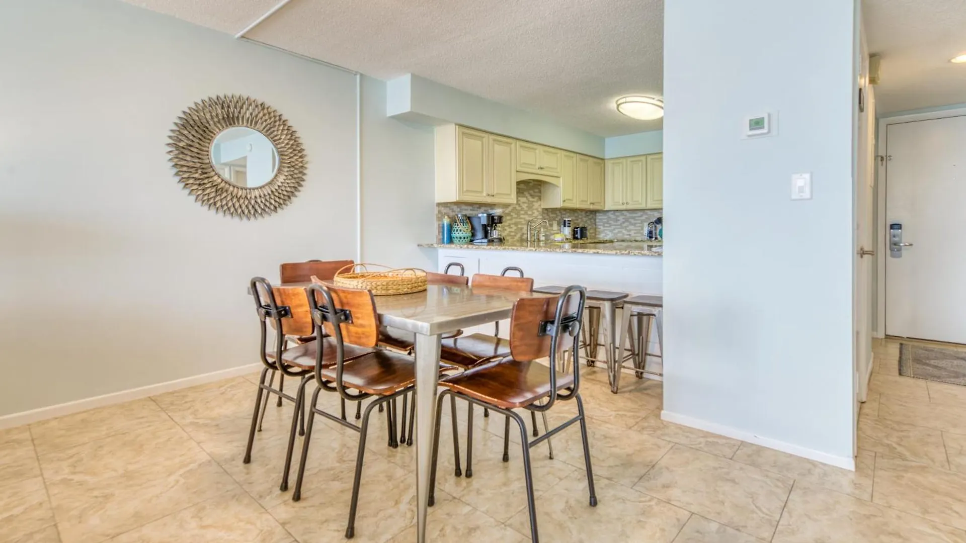 Apartment Beach House Condominiums C602 - Beachfront With Pool, Wifi, & Beach Service Destin