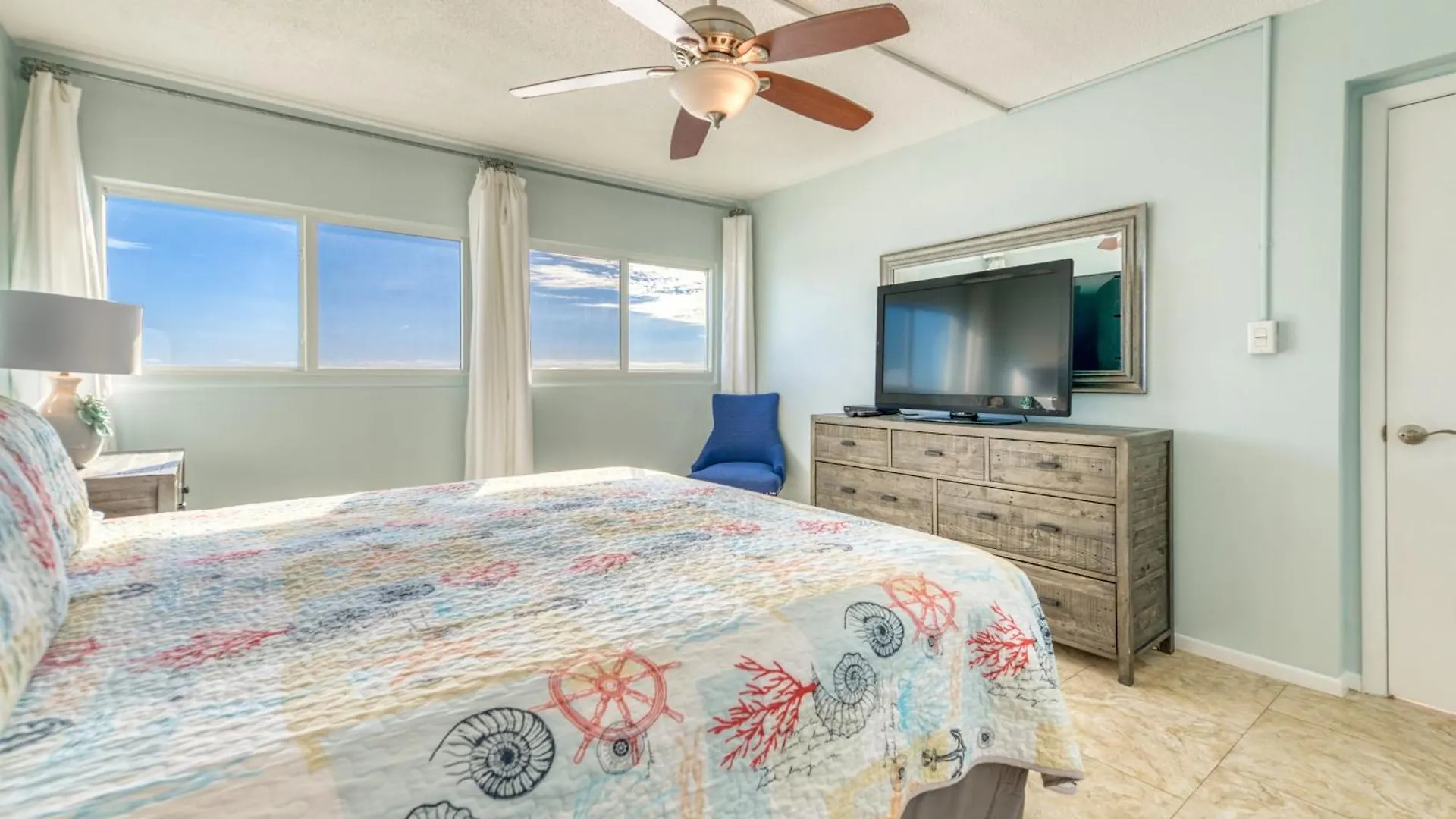Beach House Condominiums C602 - Beachfront With Pool, Wifi, & Beach Service Destin 0*,  United States